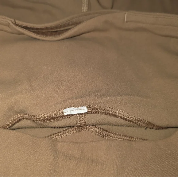 Lululemon Nude Tan High-Waisted Crop Leggings Size 2 - Picture 8 of 8